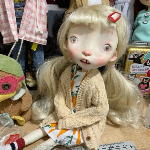 Malisa doll 11.5' with faceup eyes wig
