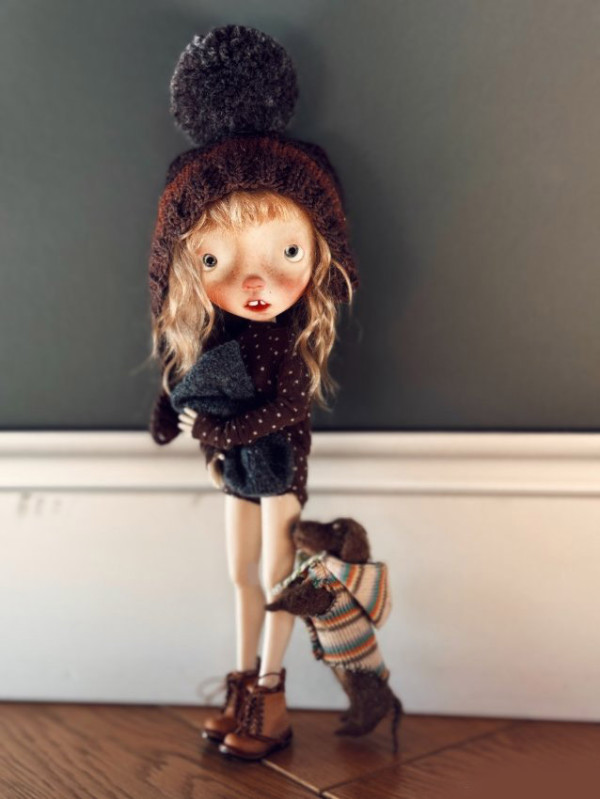 Malisa doll 11.5' with faceup eyes Light Brown soft wig as photos - Image 2