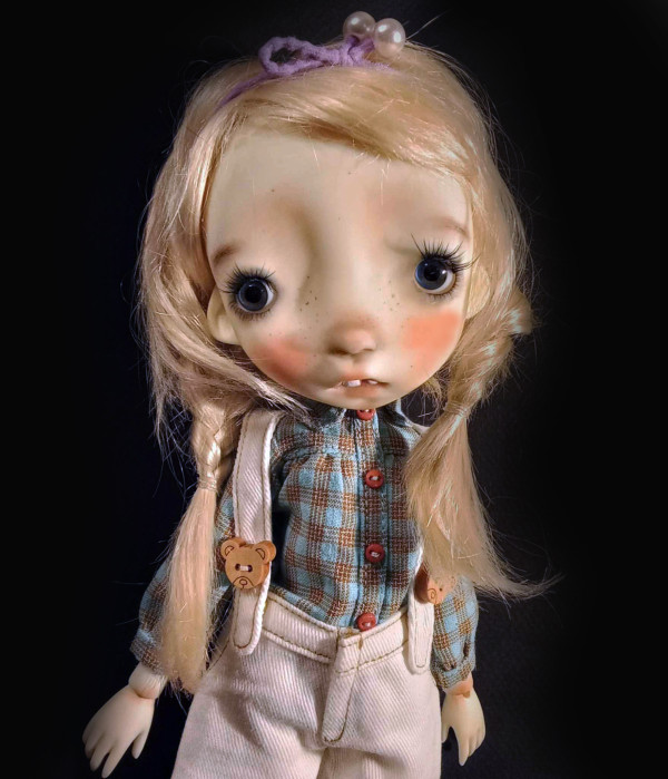 Malisa doll 11.5' with faceup eyes wig and outfits