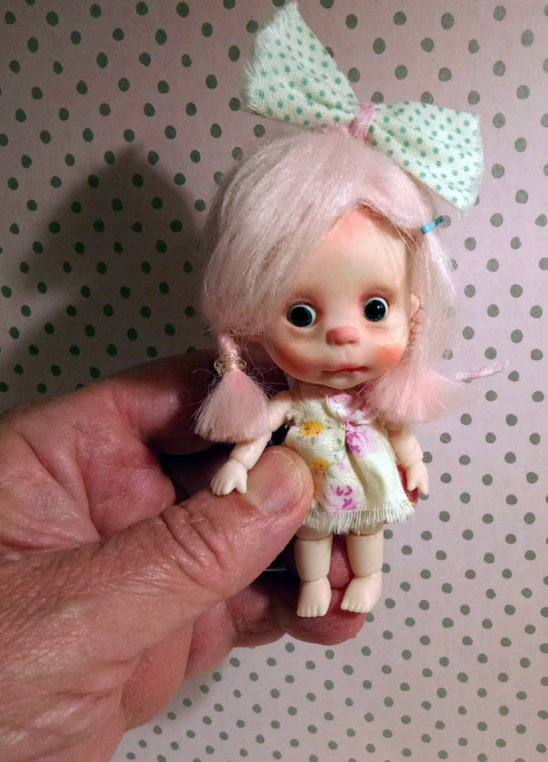 The Jesi tiny girl OOAK,resin handmade 3.5' doll and outfits