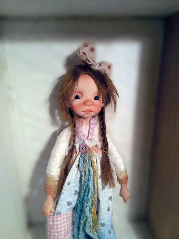 Lesli' , OOAK handmade art doll 20cm ,by Ppinkydolls - Image 4