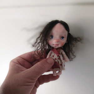 Olivia girl OOAK,resin handmade 3.5' doll and outfits