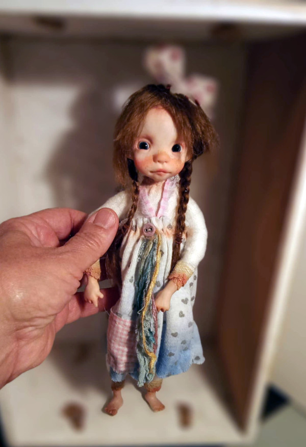 Lesli' , OOAK handmade art doll 20cm ,by Ppinkydolls - Image 2