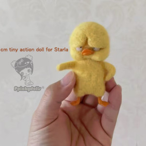 Mini toy for Starla..chick 8cm